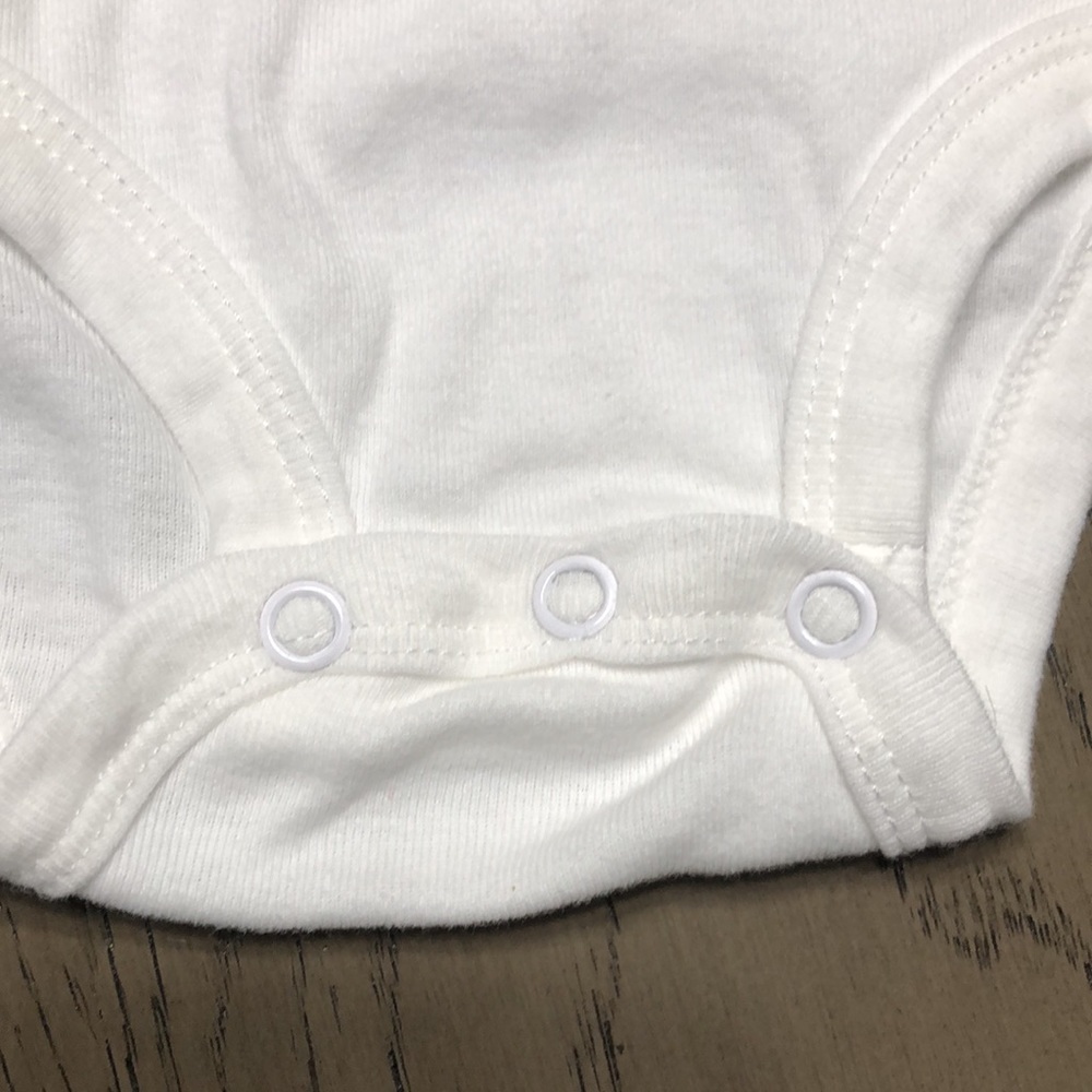 Cute onesie - Picture 3 of 4